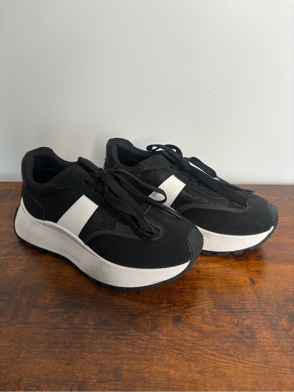 Women’s Black Sneakers with White Accent - Casual Comfort